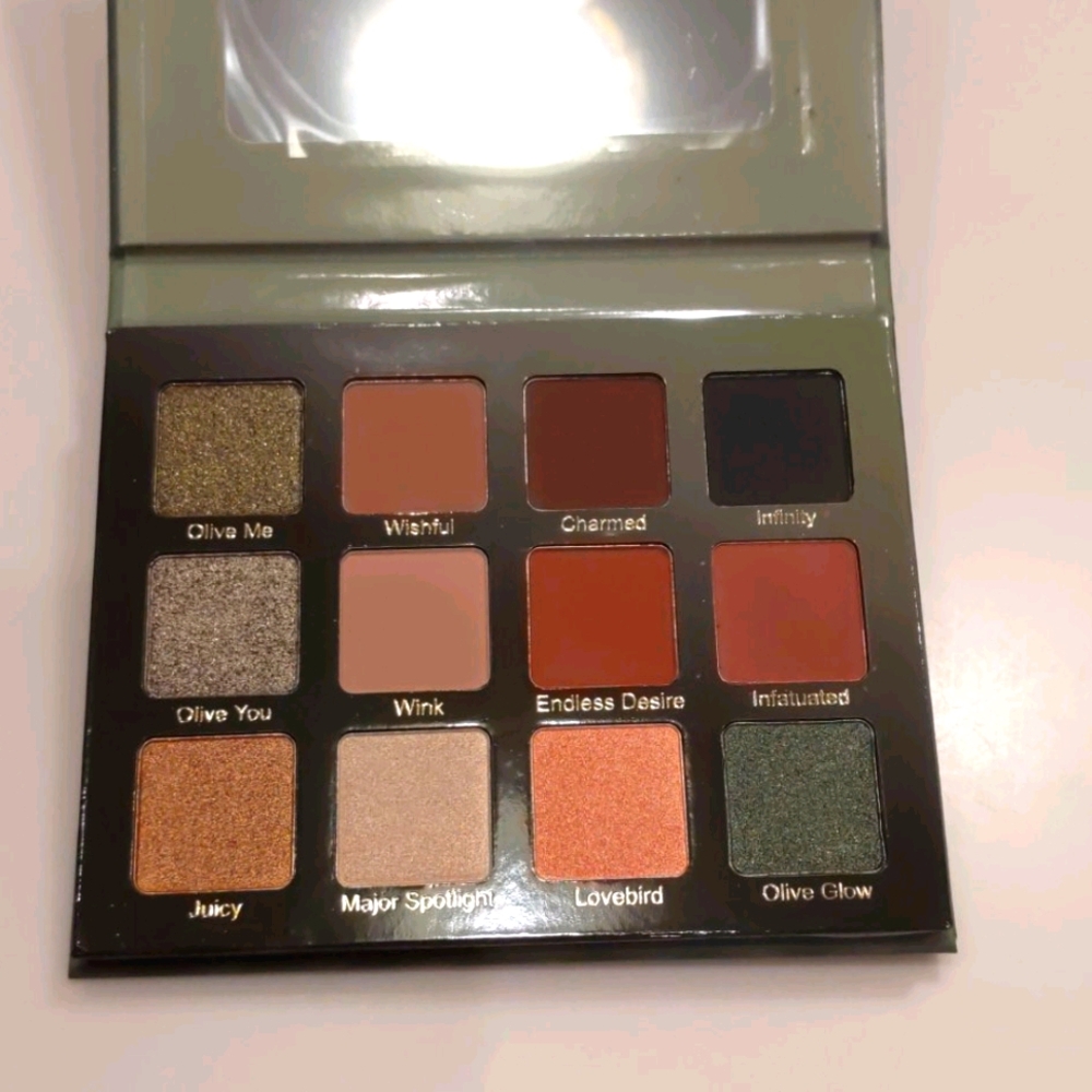 Violet Voss Pallette